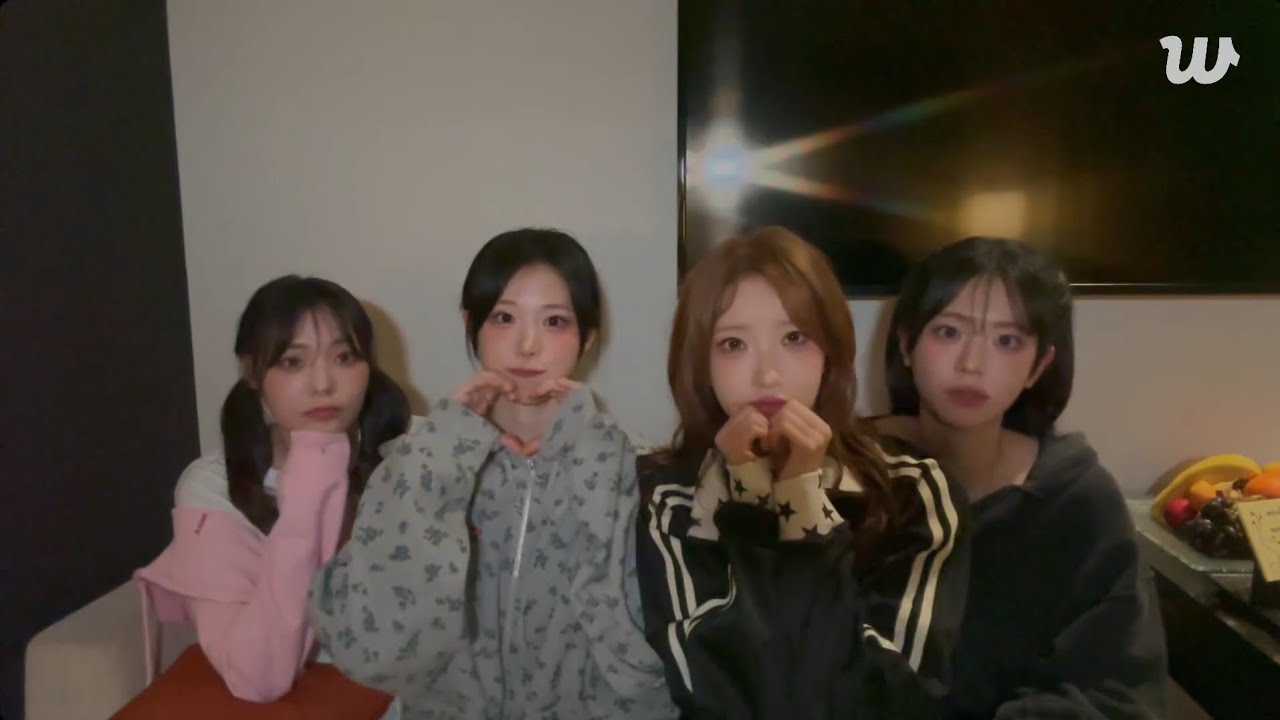 QWER 위버스 라이브 영상(말레이시아)(01. 18. 2026)