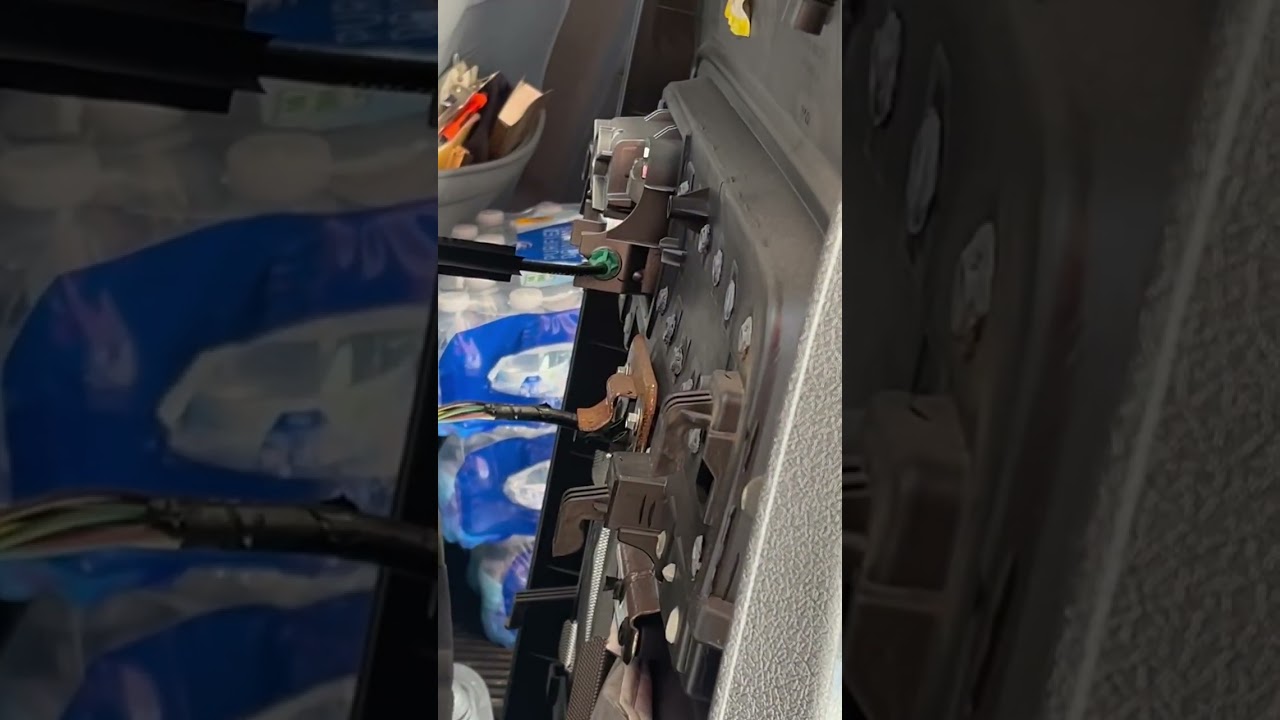 2011 Ford F150 rear door wiring harness replacement. 