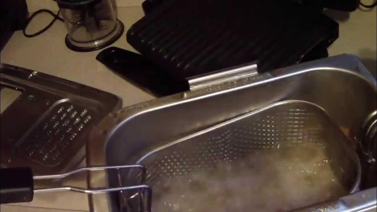 Deep Fried Chicken with DeLonghi D24527DZ Dual Zone 3 Pound Capacity