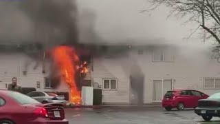 ‘Suspicious’ 3-alarm blaze displaces 22 people in NE Portland