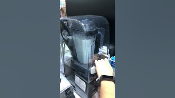 Vitamix Quiet One Blender sound test at Food and Hotel 2023