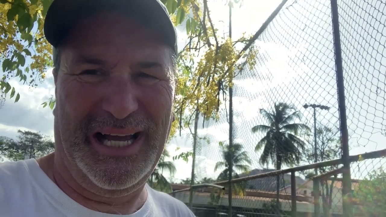 Live Cat Fight in Costa Rica?! Falcon Pilot Catches It All