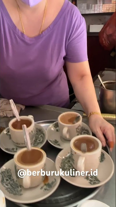 Racikan kopi susu ternikmat khas kota amoy singkawang #streetfood