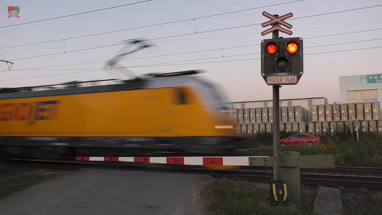 Železniční přejezd Svitavy #2 [P6830] - 8.9.2023 / Czech railroad crossing