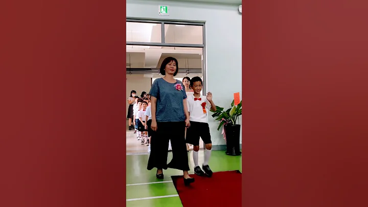 20230606幼儿园毕业典礼-紫藤班 进场 - 天天要闻