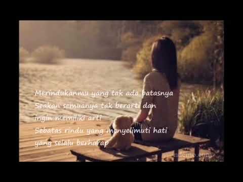 Andai Aku Bisa - Chrisye (with lyrics) - YouTube
