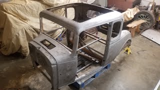 Welding a steel roof insert in a 1920s or 1930s car