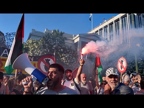 Griechenland: Demonstrierende marschieren vor ...
