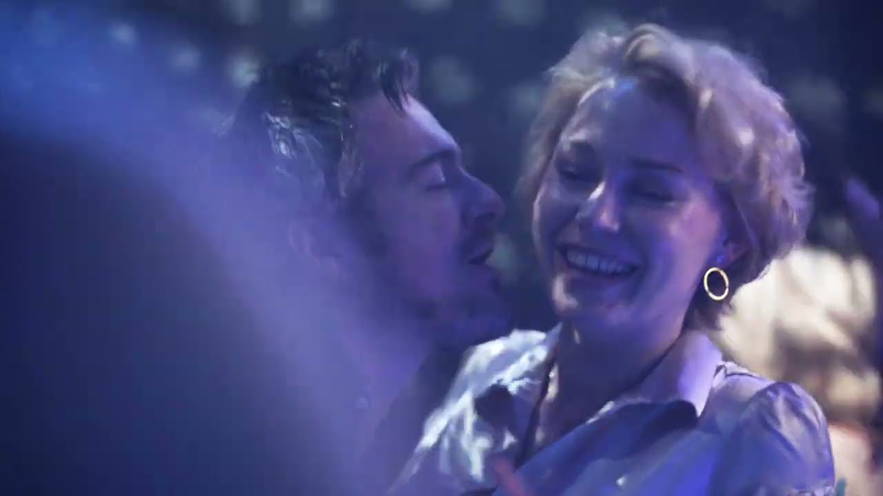 Komt een vrouw bij de dokter - naar de roman van Kluun - YouTube