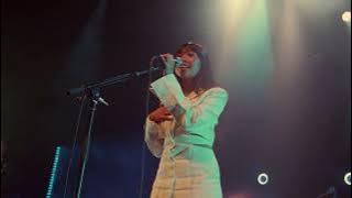 beabadoobee  - Glue Song (Live At The Greek Theatre, LA)