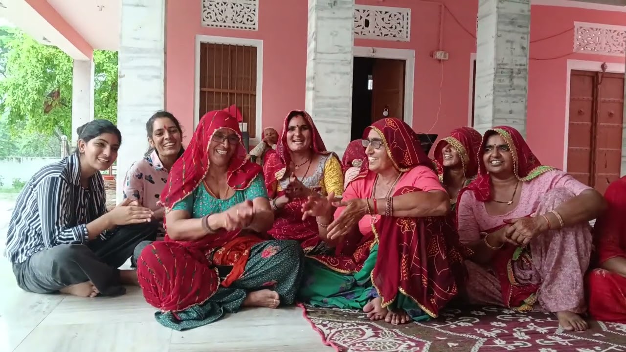 कान्हा जी का शानदार गीत 🥰😍(kahanji aavo ghr me )औरतों का डांस और गीत 