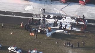 小型機が墜落４人死亡  大阪・八尾空港