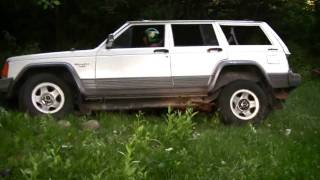 The Complete and Utter Failure to roll a Jeep XJ