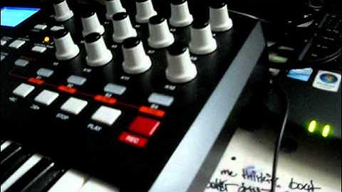 how to make a beat with an mpk25