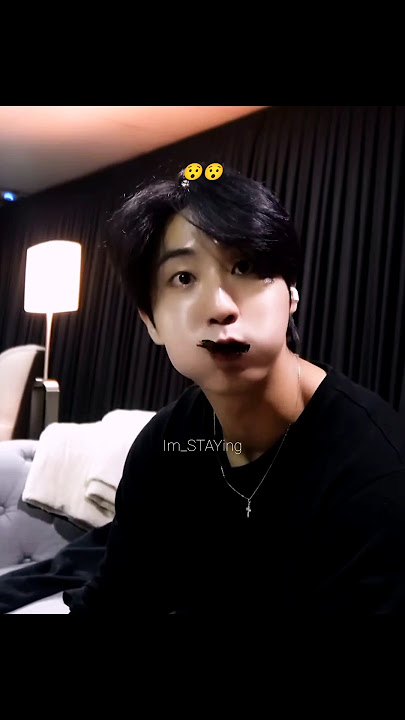 I wanna squish him so bad 😫👊🏻#straykids #chan #bangchan #jisung #han #skz