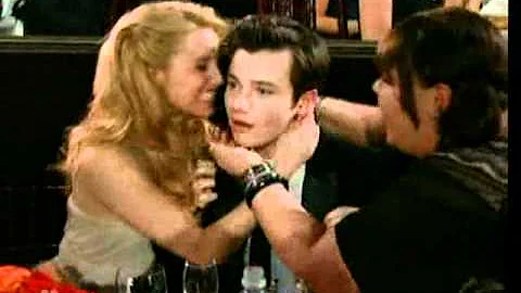 Golden Globes 2011: Chris Colfer (Glee) wins for b...