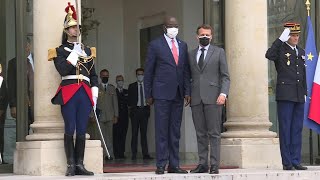 Emmanuel Macron reçoit George Weah, président du Libéria | AFP Images