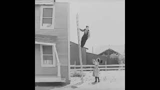 Cuplikan Film Charlie Chaplin                                          humor kocak lucu dagelan