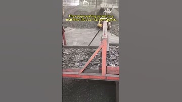 The reciprocating screen is a machine that can screen stones.# #crusher #machinery #rock #efficient