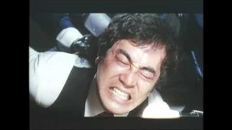 『化石の荒野』劇場予告編