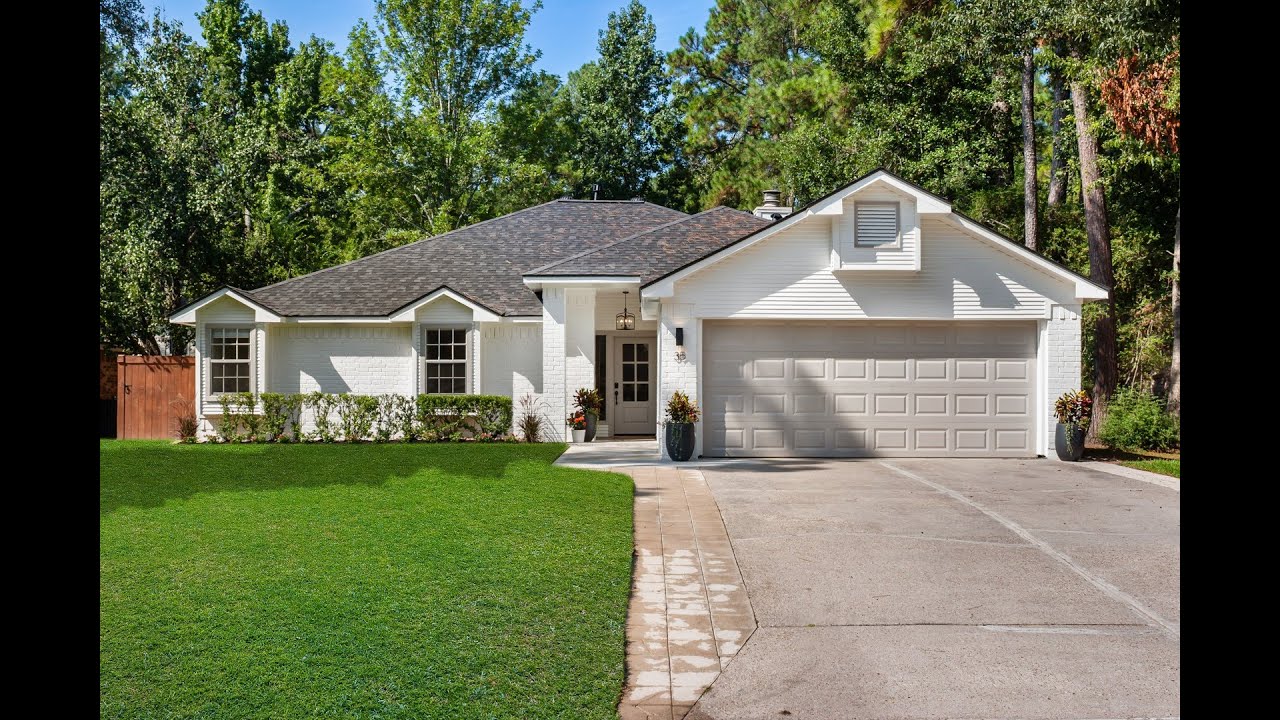 35 Woodelves Place The Woodlands, TX | ColdwellBankerHomes.com