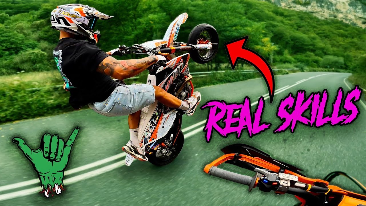 ВОТ КАК НУЖНО ЕХАТЬ НА СУПЕРМОТО!