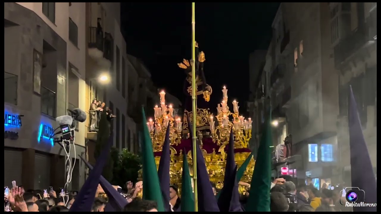 TRIBUNA DE LOS POBRES . JESUS NAZARENO DEL PERDON MARTES SANTO MALAGA 2024.