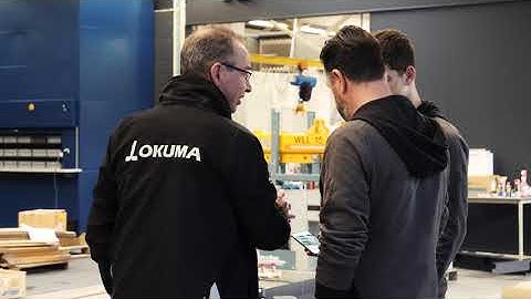Louwers  installing a Brand new Okuma u3000
