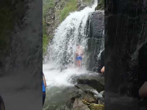 Video: Kamyshlinsky Waterfall. Kamišlinski vodopad (Gorni Altaj): kako doći?