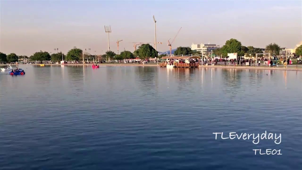 Beautiful day at Aspire Zone Park Doha, Qatar Timelapse