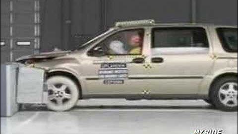 Crash Test: 2005 Chevrolet Uplander