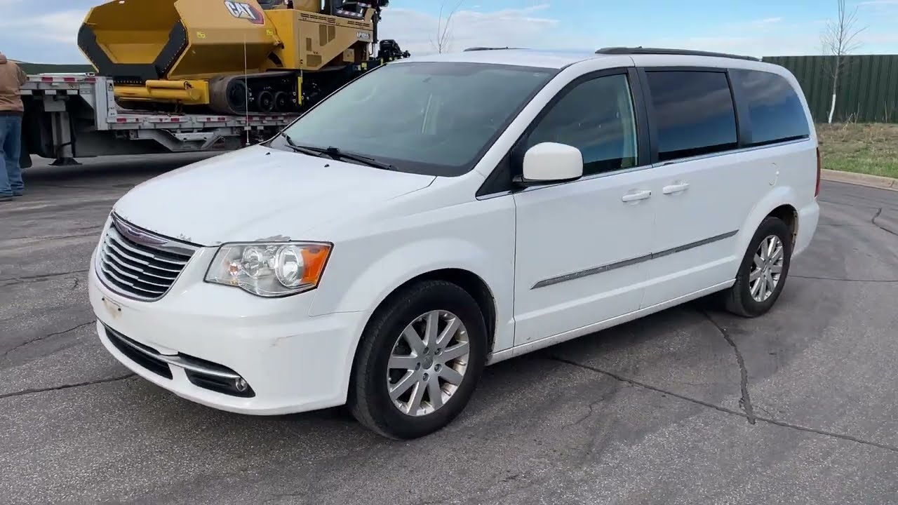Virtual Test Drive 2016 CHRYSLER TOWN AND COUNTRY TOURING 2C4RC1BG0GR173709 Twin Cities Auctions