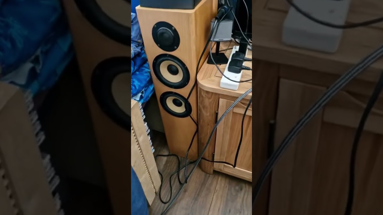 * AMPLIFIER    : NAD 3020 MK1* CD PLAYER    : DUAL CD 1120 RC ( 2x times oversampling )* SPEAKERS...