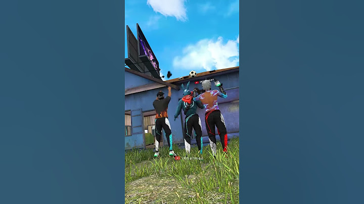 A BOLA PRESA NO TELHADO 😂😂😭  - FREE FIRE MEME TIKTOK