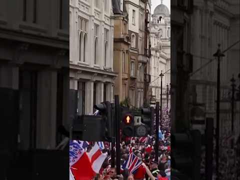 BRYTYJCZYCY MÓWIĄ DOŚĆ! W UK wsadzają do więzień za wpisy. Potężny marsz patriotów w Londynie