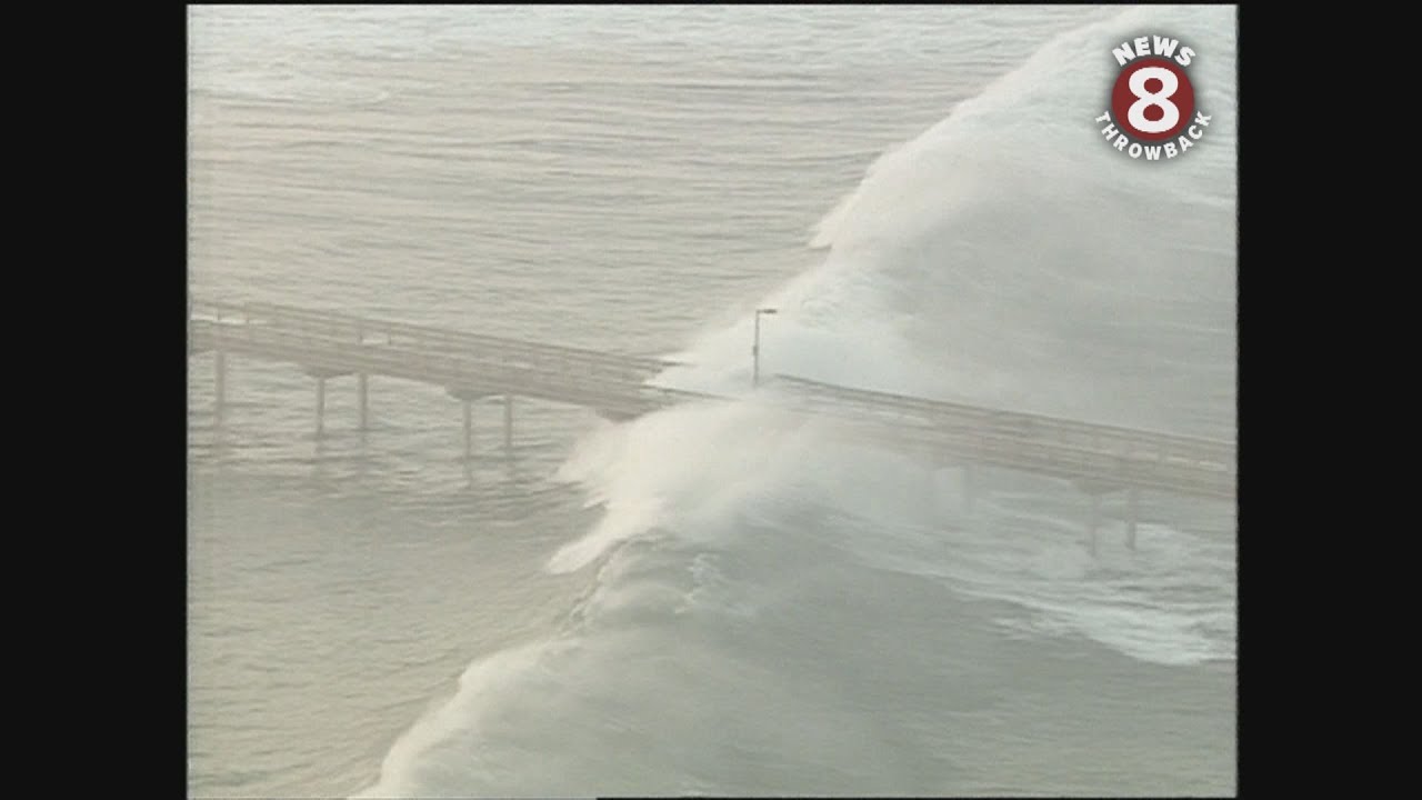 Huge waves close the Ocean Beach Pier in 1998