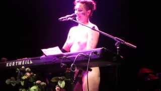 Amanda Palmer sings 'Dear Daily Mail' song 12/07/2013 London Roundhouse