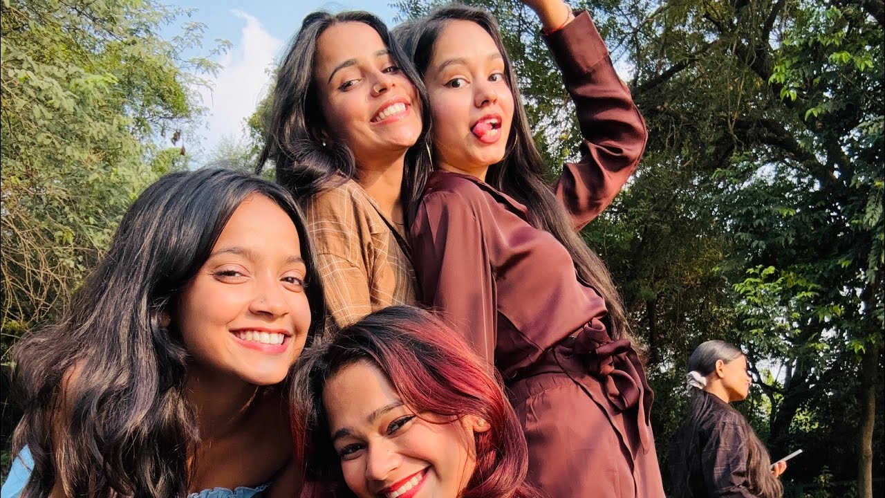 A day out with my friends /// picnic vlog - YouTube
