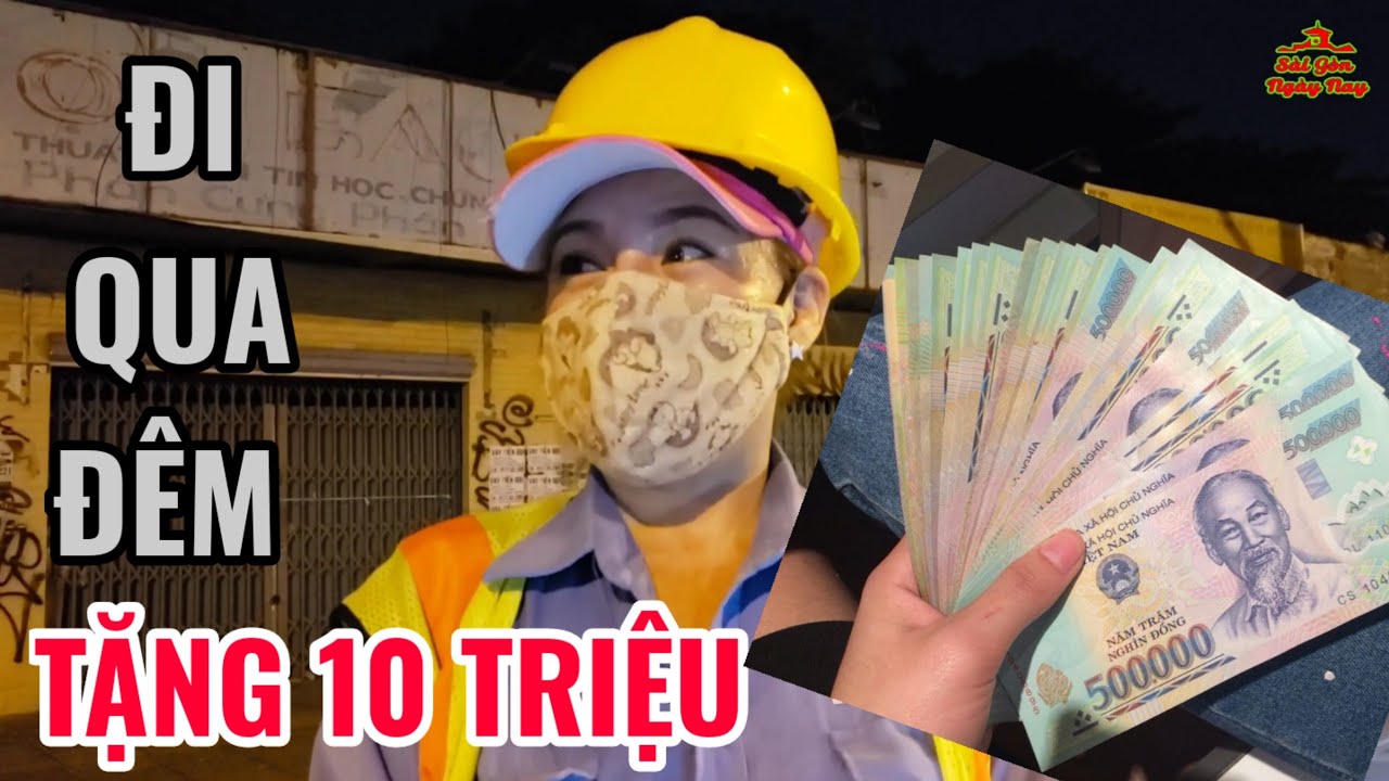 10 TRIỆU ĐỒNG tặng những người LAO CÔNG QUÉT DỌN đường... - youtube