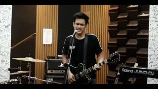 Heppy Elfans - Feeling This (Blink 182)