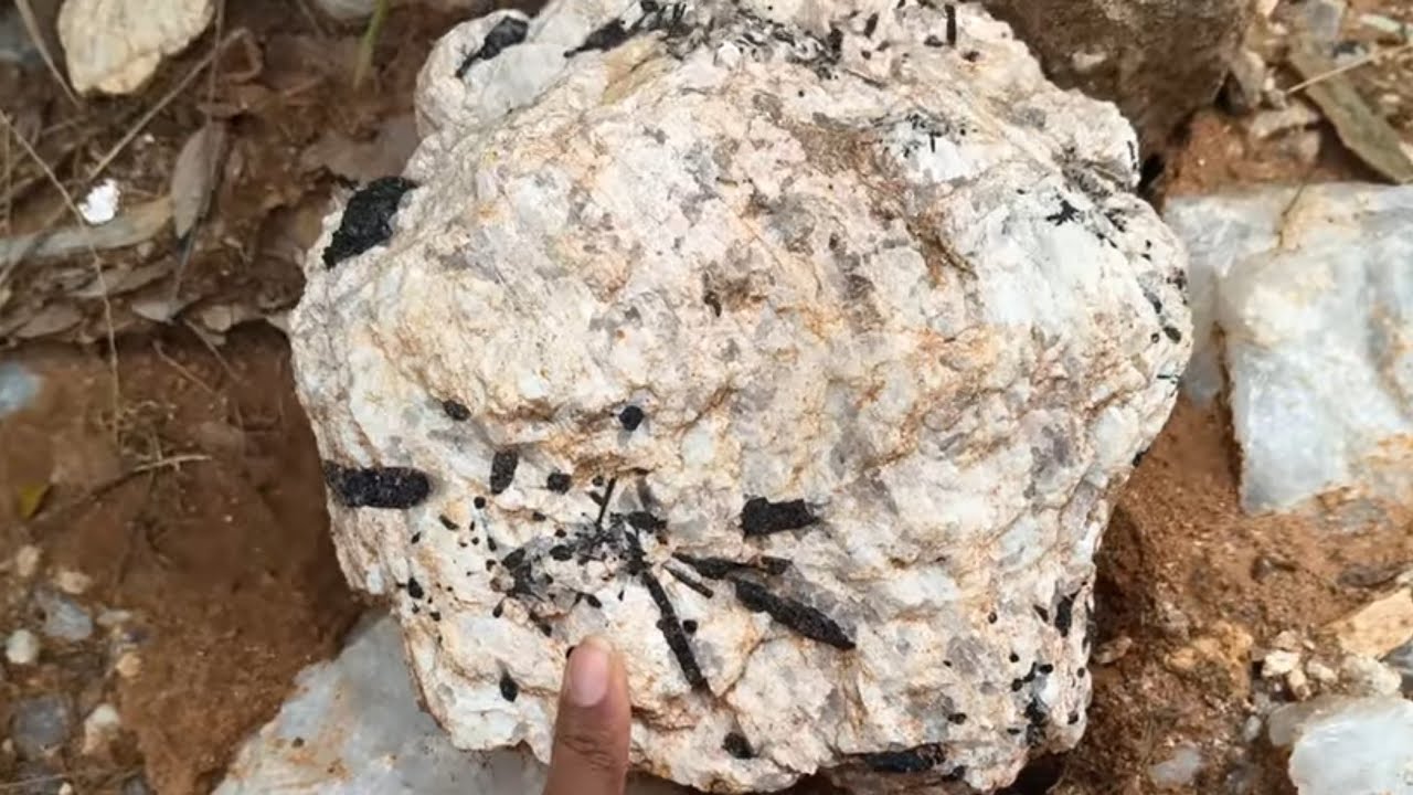 ESPETÁCULO DE PEDRAS 