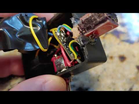 Build of $6 capacitive CW Paddle from u/cinch123 on reddit.com