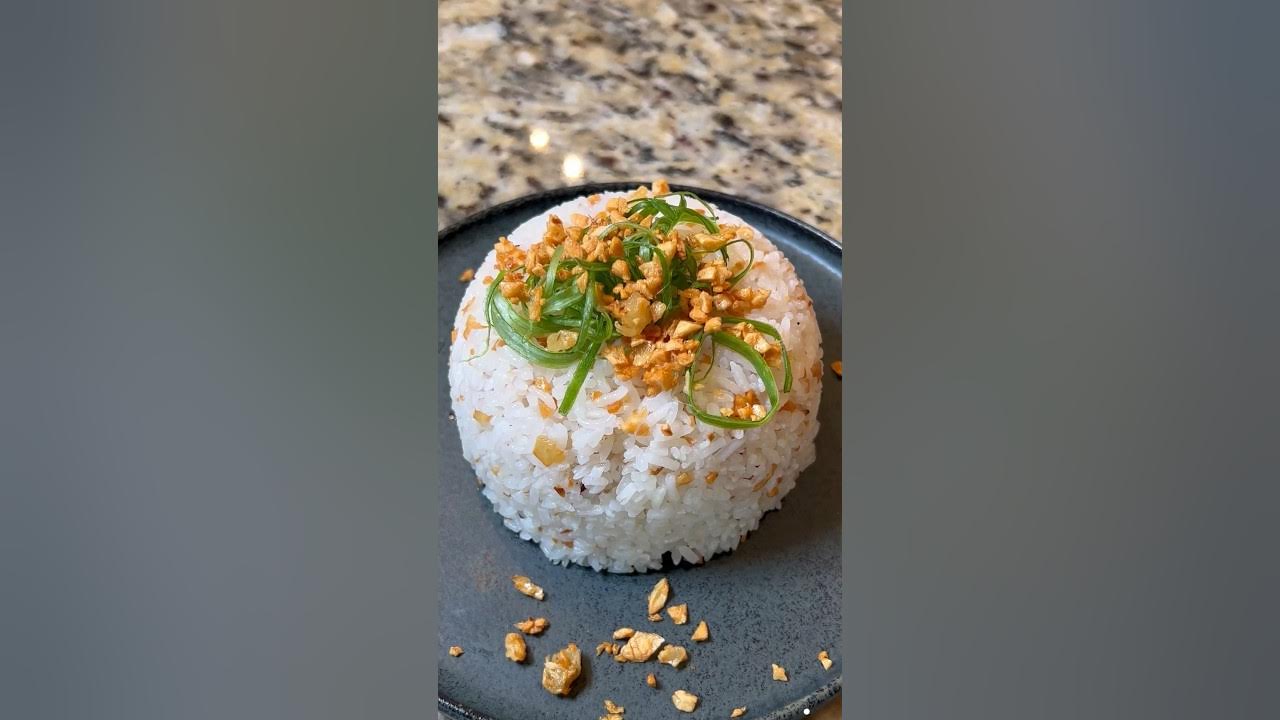 Sinangag - Riz sauté à l'ail, un basique des Philippines (recette  authentique)