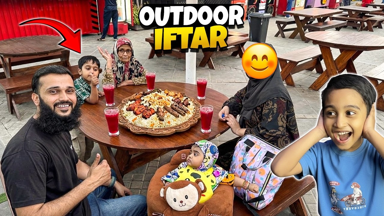 Aaj ka roza DHA food street ma khola 😍