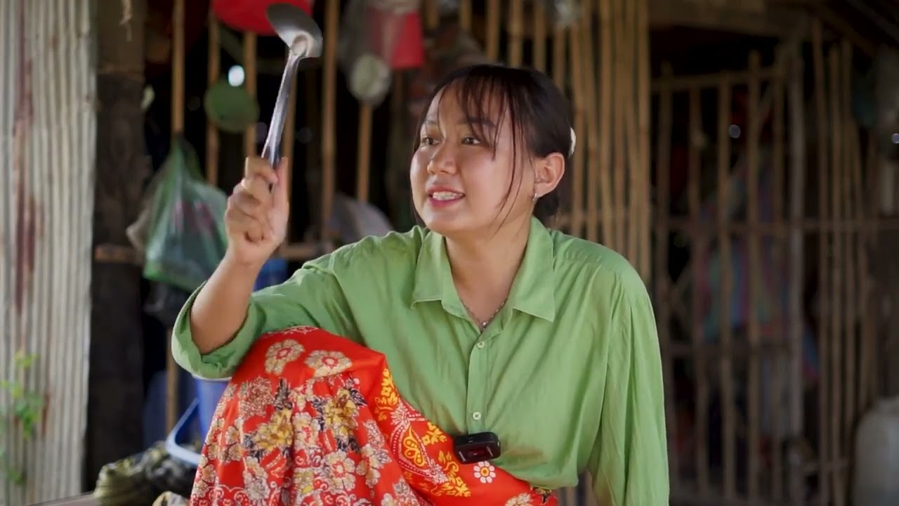 រឿងខ្លី:​ 