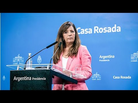 Conferencia de la portavoz de la Presidencia, Gabriela Cerruti, junto con Dora Barrancos