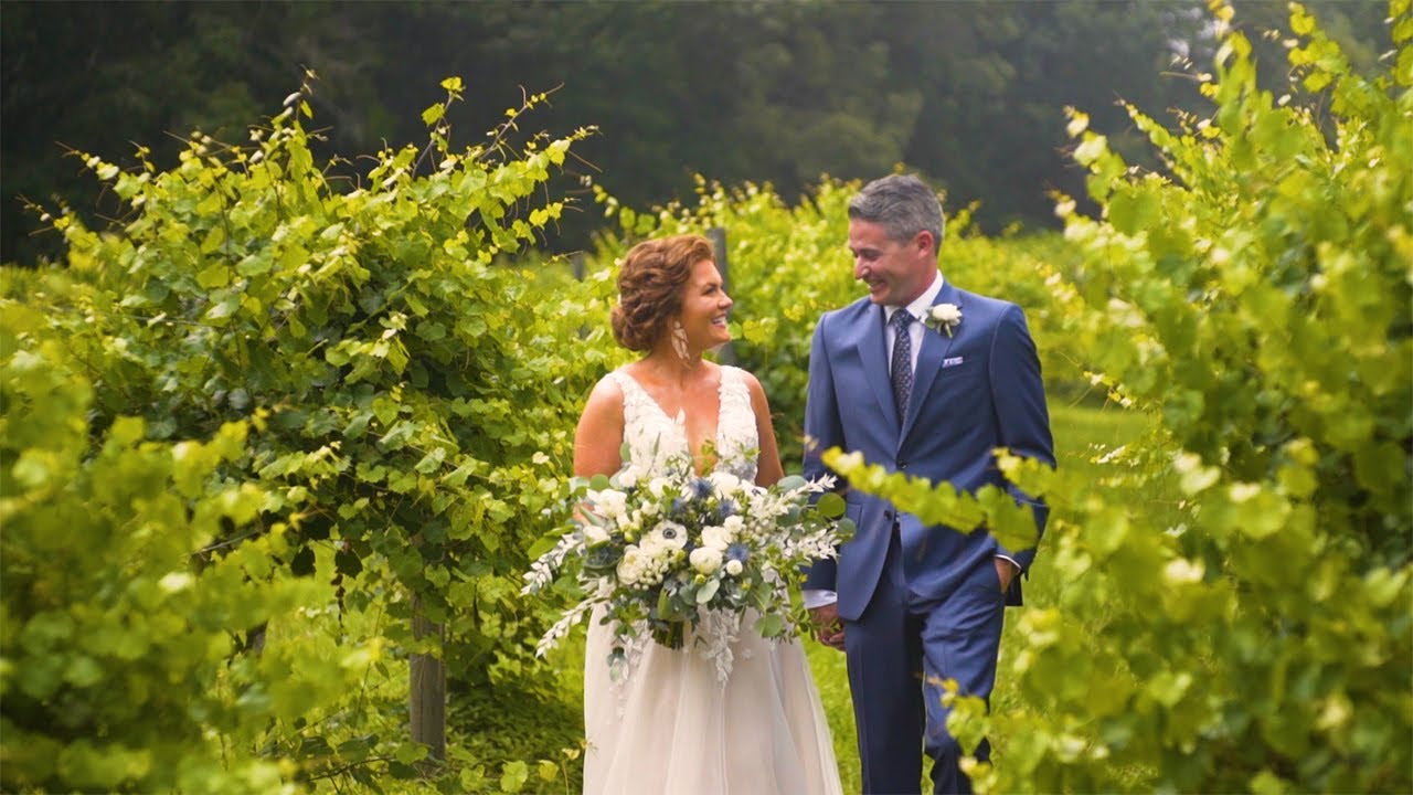 Kristen & Glenn's Wedding Teaser // Baker Buffalo Creek Vineyard // Lawndale, NC