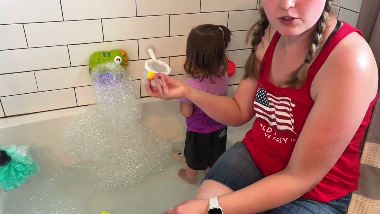 Toddler Bubbles Bath Toys Light Up for Kids Age 1-3 Baby Slide Track Dinosaur Bubble Machine Music