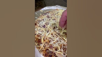 Trader Joe’s Frozen Pizza! 🍕 Chef’s Kiss! 🤤 #shorts