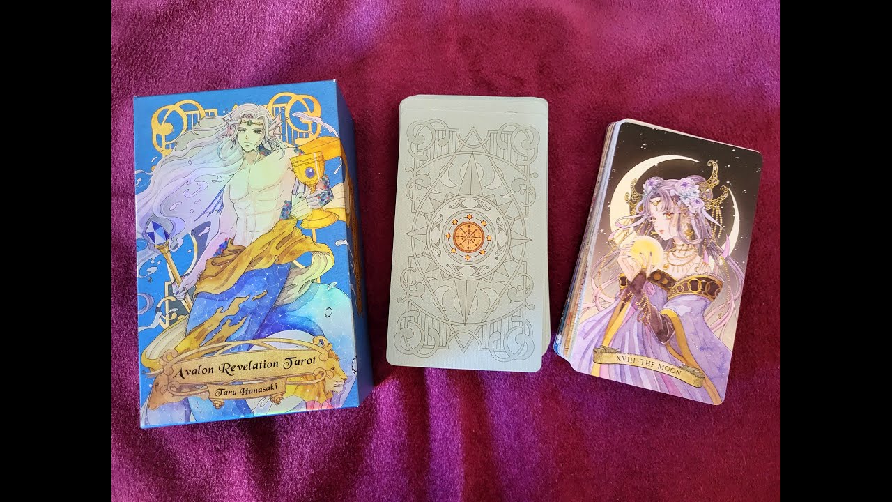 UN JEU MANGA FANTASY - Le Avalon Revelation Tarot de Taru Hanasaki